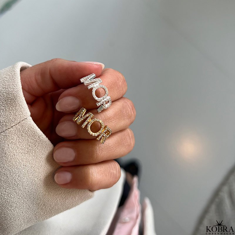 "Mor" s�lv ring med zirconia stein til mor