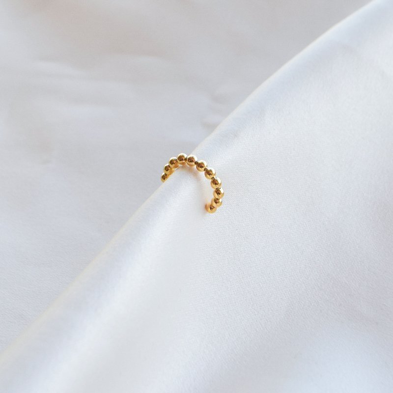 "Mellow" ear cuff in 18k gold-plated
