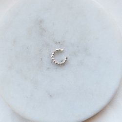 "Mellow" earcuff med kugledesign i sterling s�lv