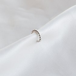 "Mellow" earcuff med kugledesign i sterling s�lv