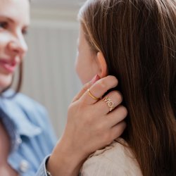 "Mor" gullring med zirconia stein til mor