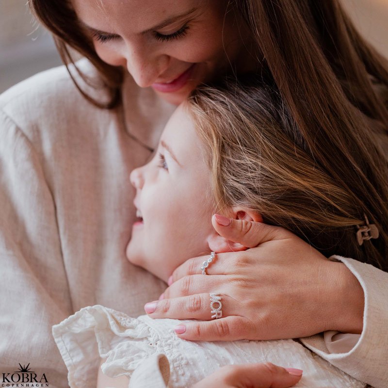 "Mor" s�lv ring med zirconia stein til mor