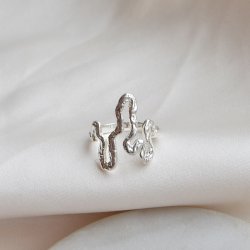 "Nagini Organic" sterling silver snake ring