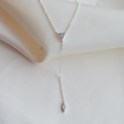 "Petra" halsband med zirkonia i silver