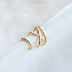 "Robin" earcuff i 18k forgylt sterlings�lv.