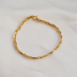 "Sally" armband i 18 karat guldpl�terat