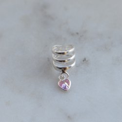 "Savannah" earcuff i s�lv med lyserosa hjerteformet zirkonia