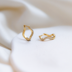 "Lake" Hoops in 18k gold-plated silver with wavy design
