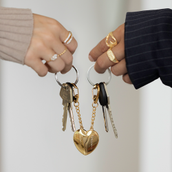 "Love-Link" 18k gold plated keychain set with engraving