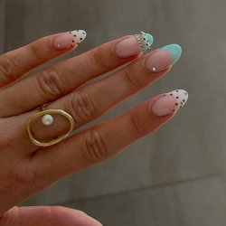 "Selma" large gold ring with freshwater pearl
