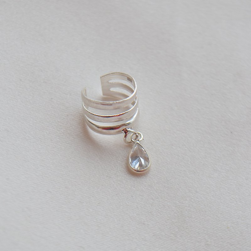 "Sena" earcuff med dr�peformet zirkonia i s�lv