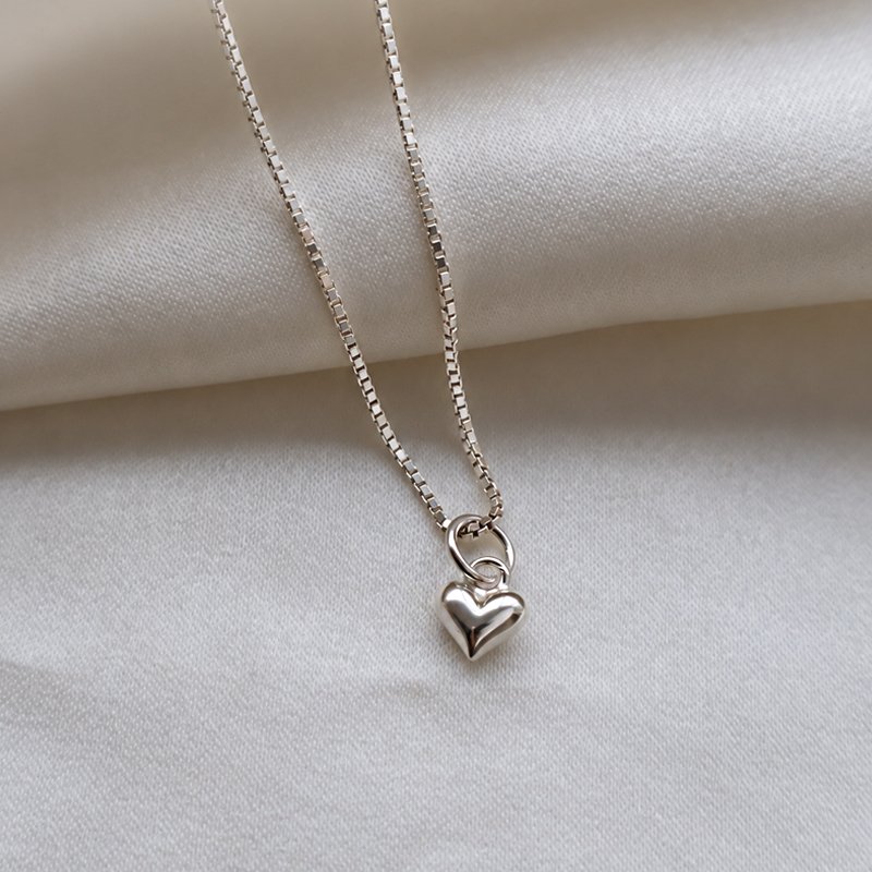 Charm - lille s�lv hjerte vedh�ng
