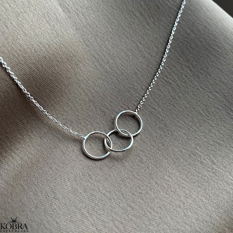 "Olympia" slv halskde med slv ringe