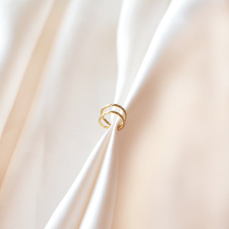 "Stevie" earcuff i 18k gullbelagt