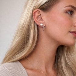 "Luna Mae" s�lv �reringe / �restikker med �gte ferskvandsperler