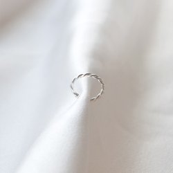 "Swirl" earcuff i s�lv