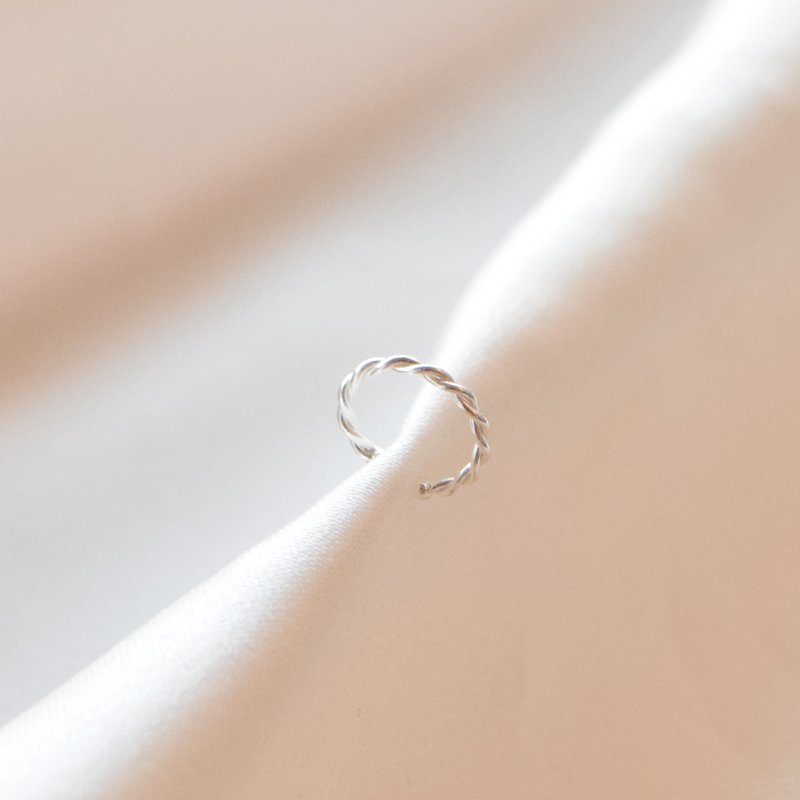 "Swirl" earcuff i s�lv