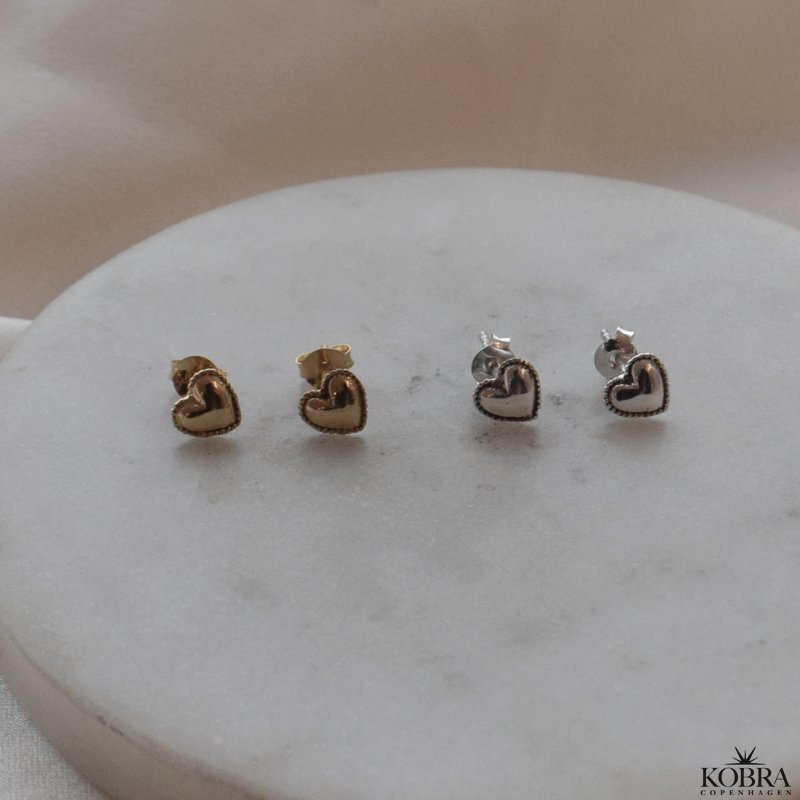 "Ti amo" stud earrings in silver