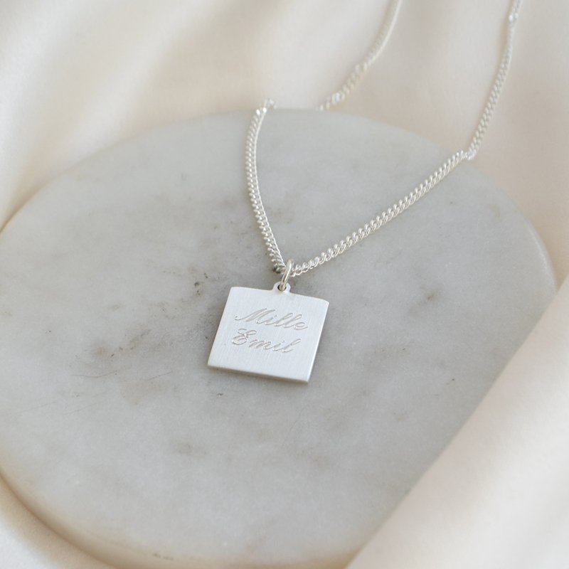 "Trend" s�lv halsk�de inklusiv gravering med 2 mm. panzer k�de