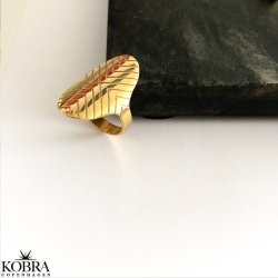 "Victory" hndlavet oval 18 karat forgyldt V ring