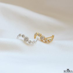 "Solenne" 18 karat forgyldt blget ring med hvide sten