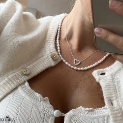 "Joanna" pearl necklace with white freshwater pearls in silver