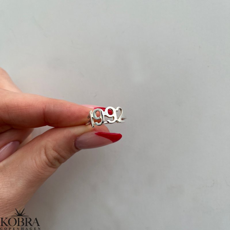 "Soho" ring with your year in silver