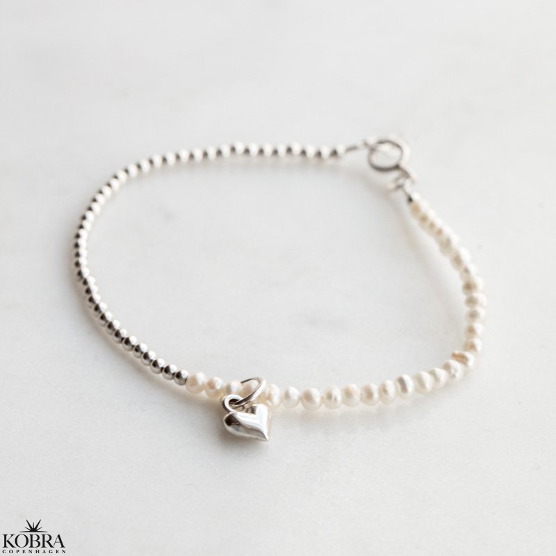  "Adele" bracelet with pearls, silver balls and heart pendant