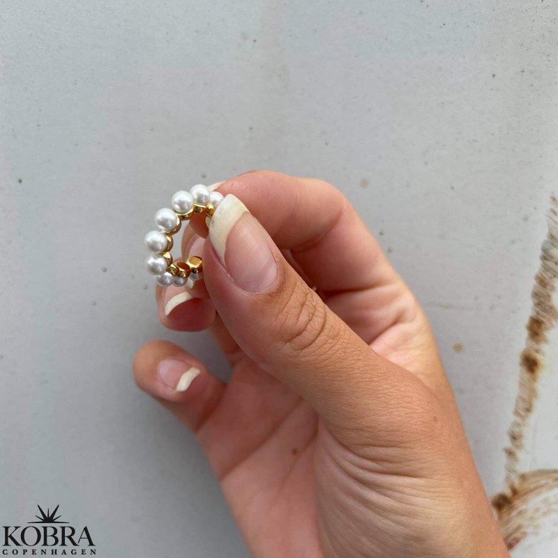 "Floria" perle ear cuff i guld