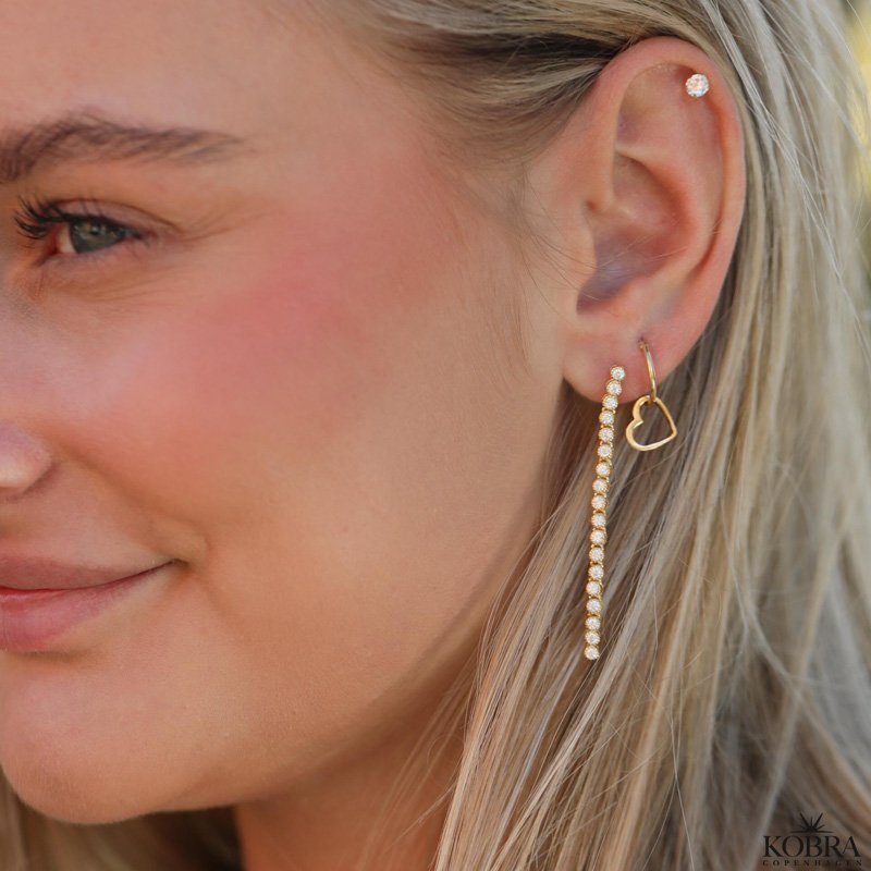 "Helena" sm guld hoops med hjerter