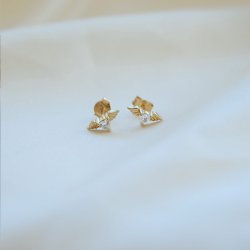"Angel Heart" stud earrings in 18k gold plated
