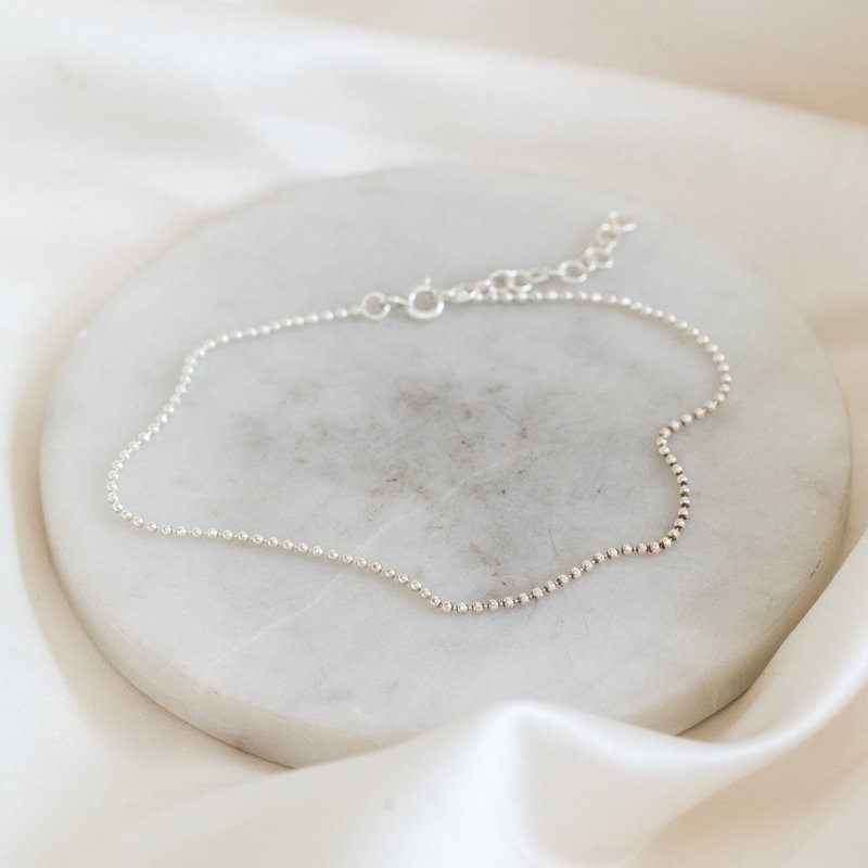 "Mellow" ankle chain with silver balls