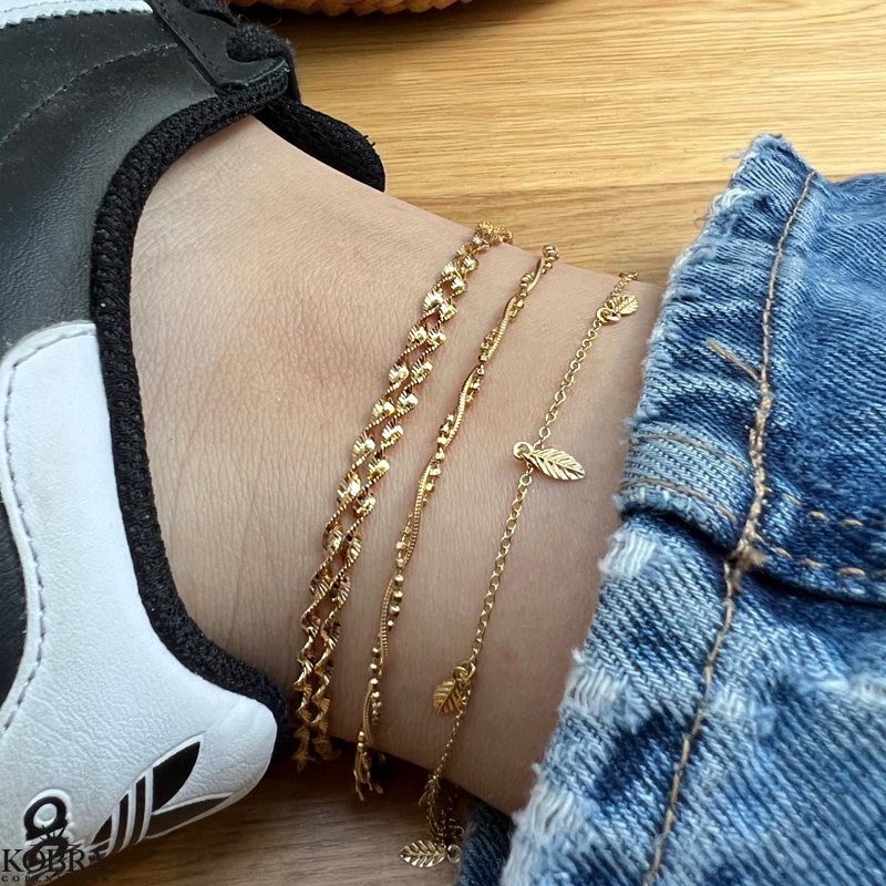 "Sally" twisted ankle chain in plated gold