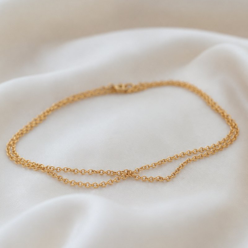 "Simplicity" 18 karat forgyldt enkel ankelk�de med 2 k�der