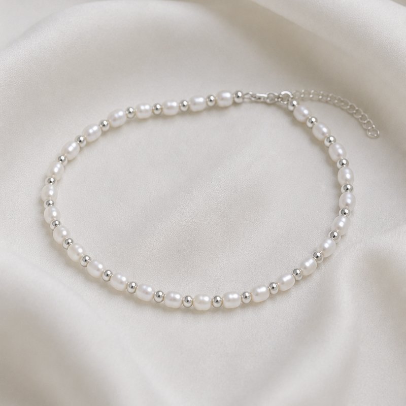"Royal" pearl anklet with silver balls
