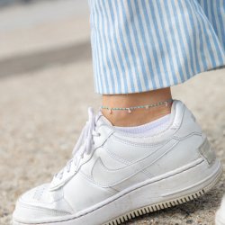 "Blue" ankle chain