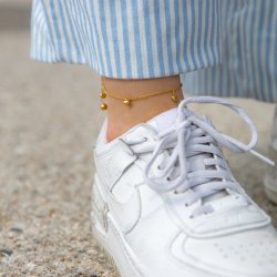 "Mana" ankle chain with small hearts in gold
