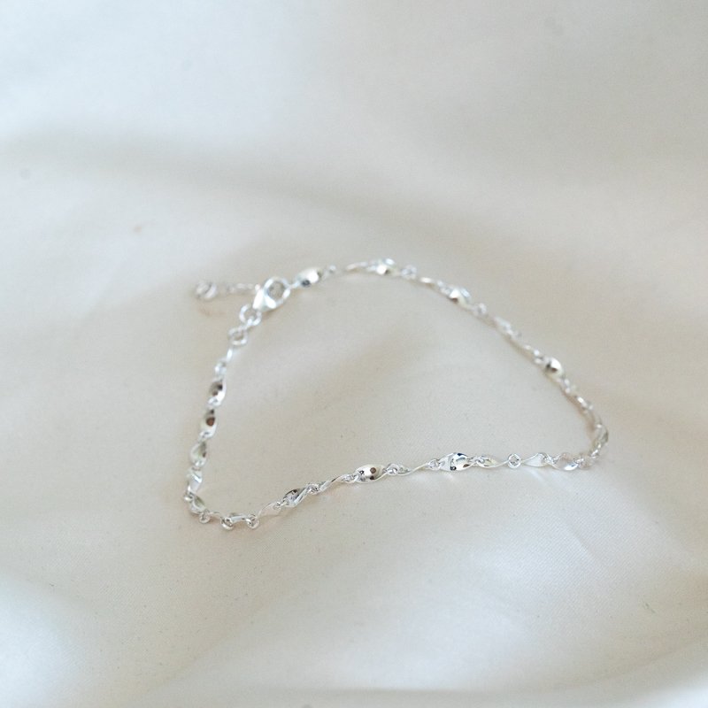 "Valli" twisted anklet in silver