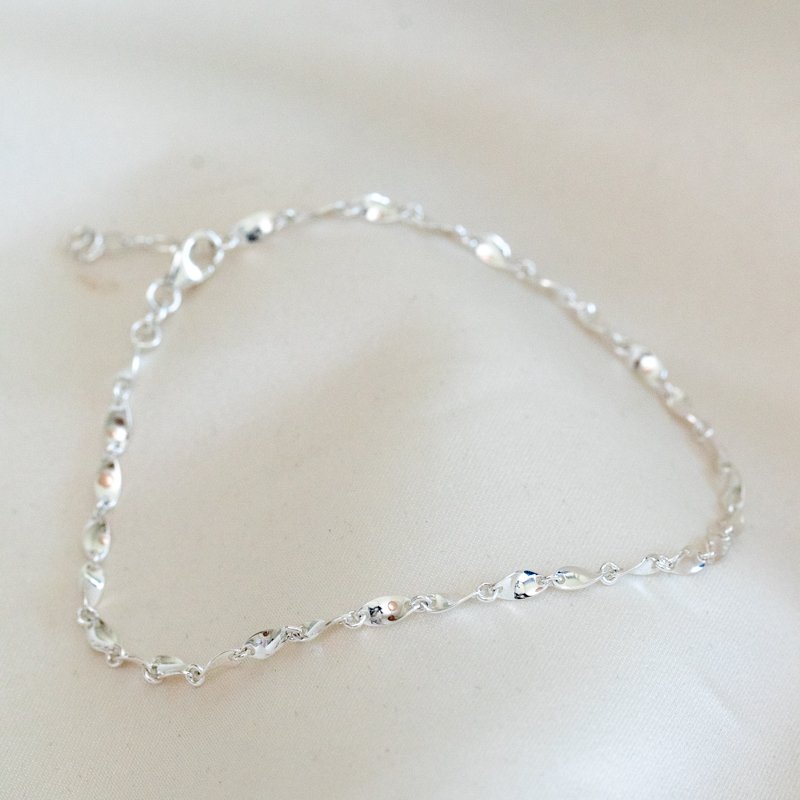 "Valli" twisted anklet in silver