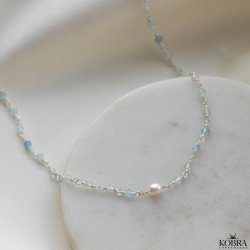 "Ellish" slv halskde med bl aquamariner og hvid ferskvandsperle