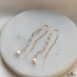 "Ellish" guld retrde med bl aquamariner samt hvid ferskvandsperle