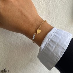 Studenter armbnd i guld med hue-vedhng og bl perler