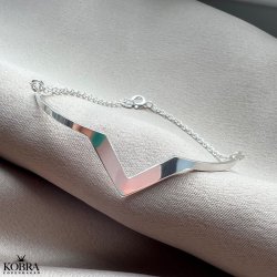 Silver bracelet in triangular design, model Lennox