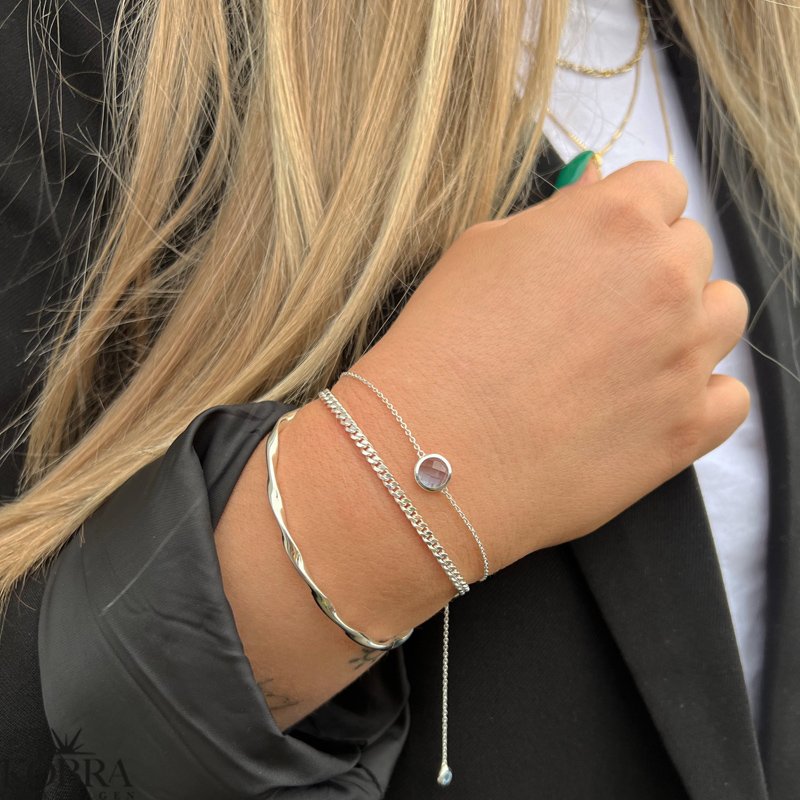 "Esmeralda" snoet armring i sterling sølv