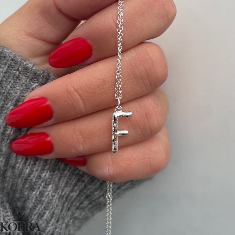 "Atlas" halskde med dit bogstav i slv