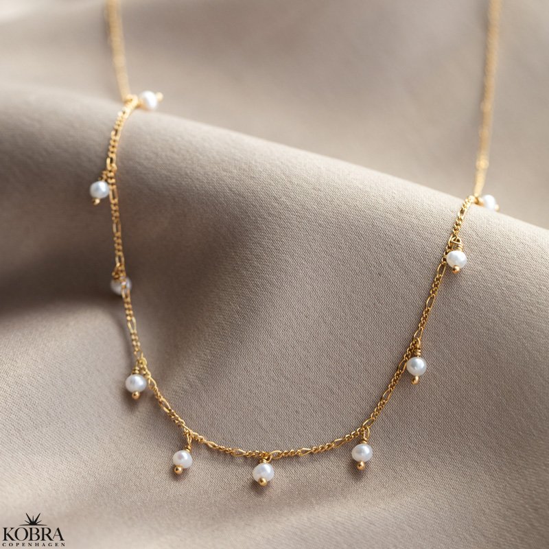 "Balance" gold necklace with real freshwater pearls