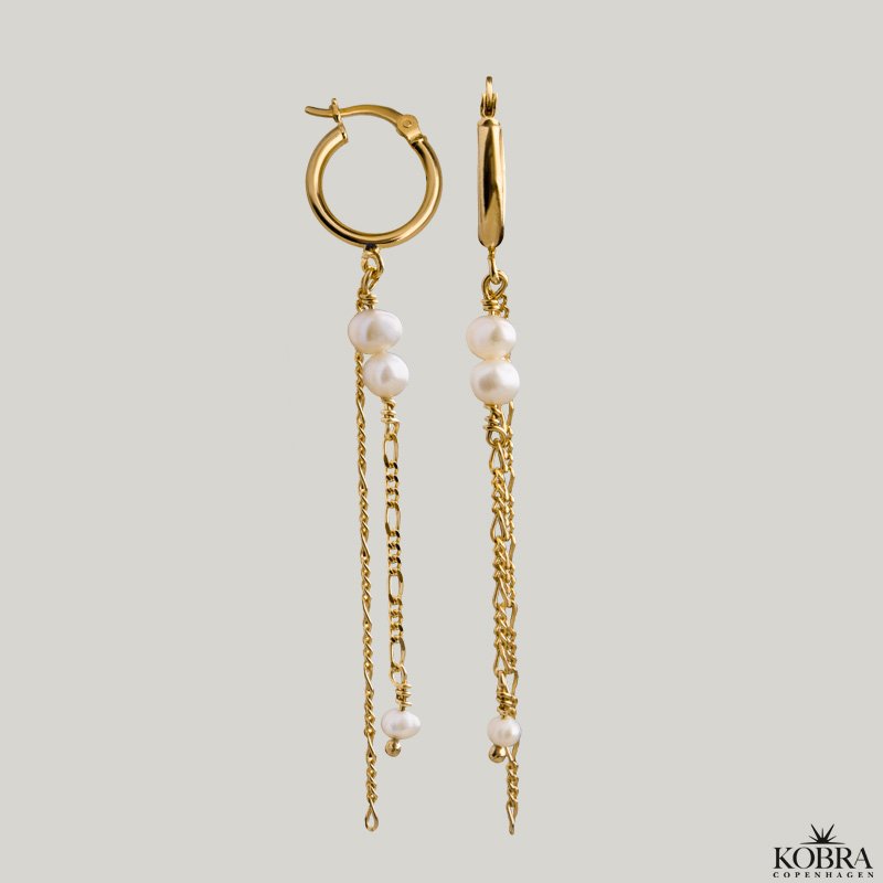 "Balance" gold earrings with white freshwater pearls