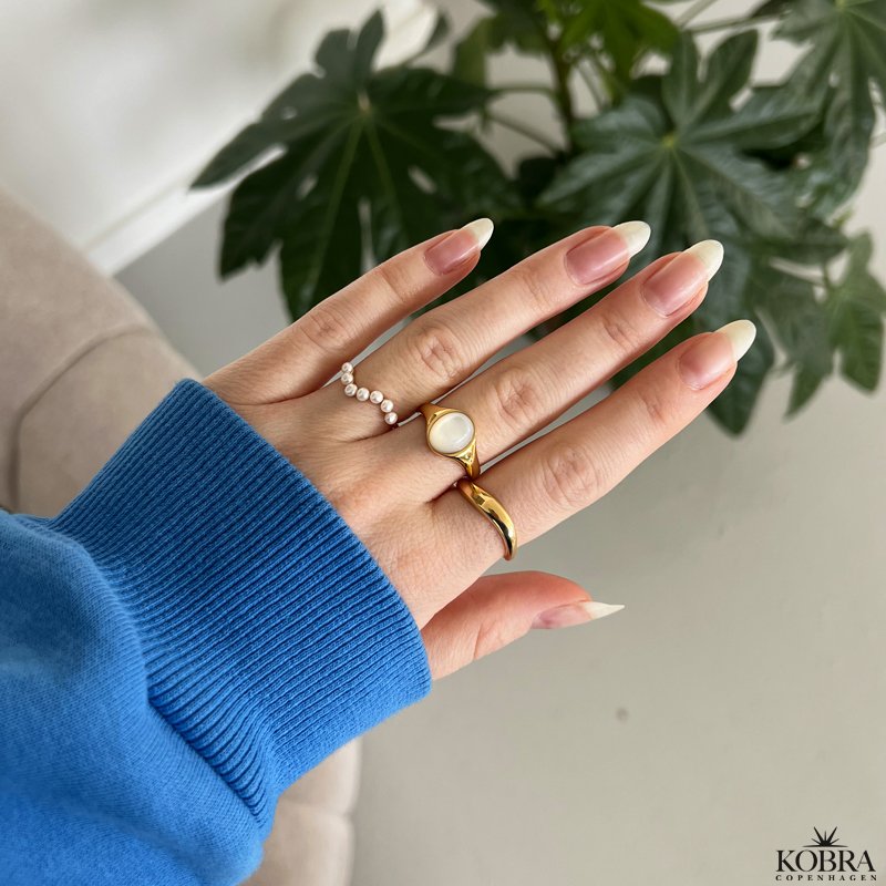 "Bay" blget ring i guld