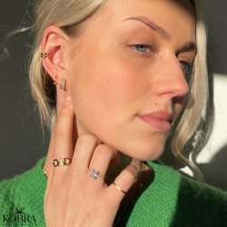 "Silje" 18 karat forgyldte sm hoops med hvide sten