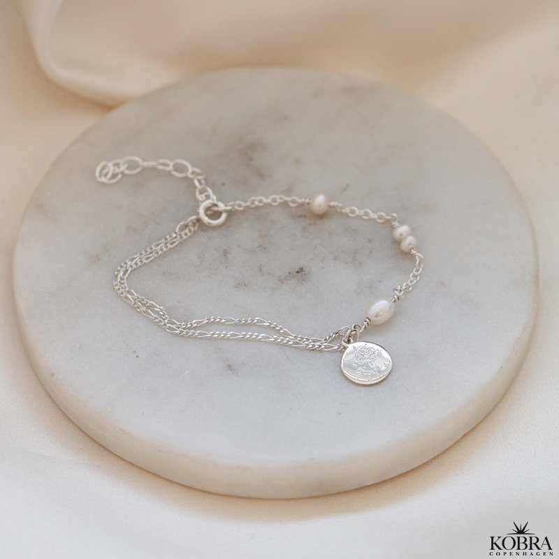 "Birth Flower" hndlavet slv armbnd med gte ferskvandsperler